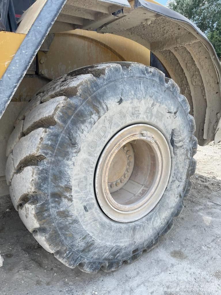CAT 966 G 轮式装载机