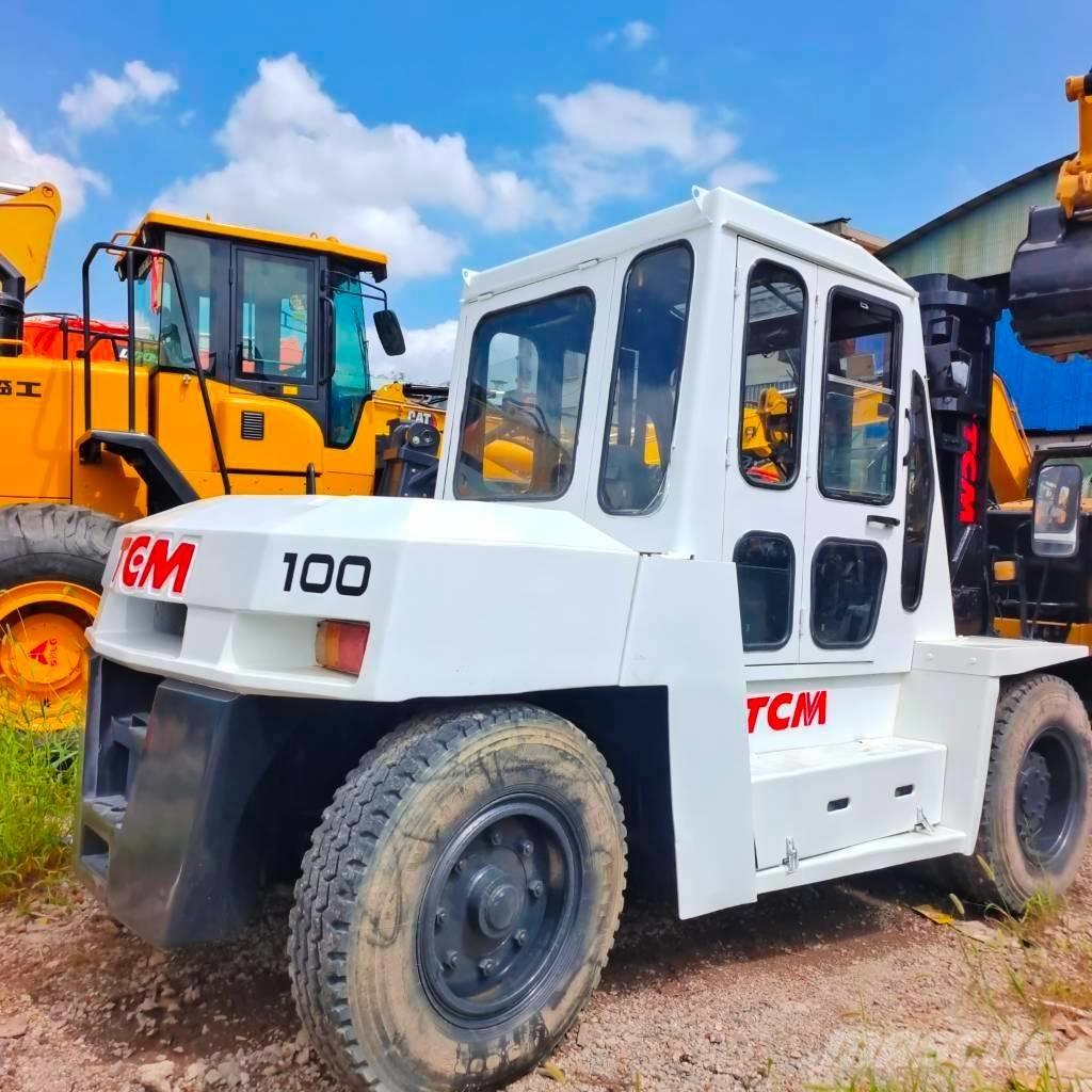 TCM FD100 柴油叉车
