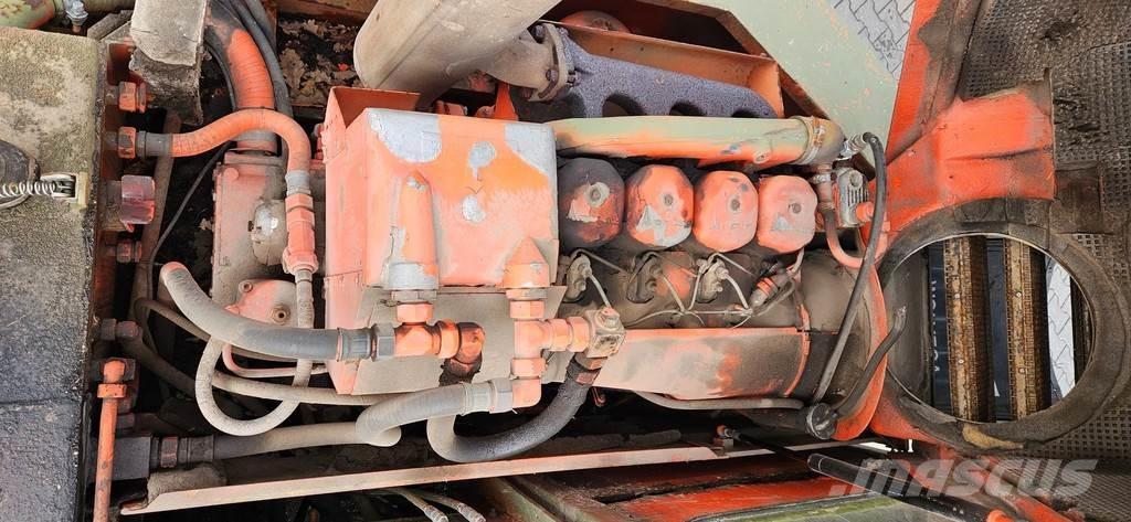 Atlas 1204 LC 特种挖掘机