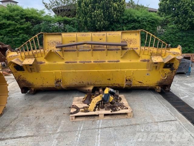 Komatsu D 155 AXI-8 履带式推土机