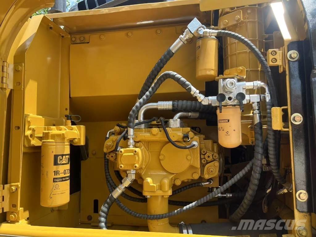 CAT 323 D L 履带挖掘机