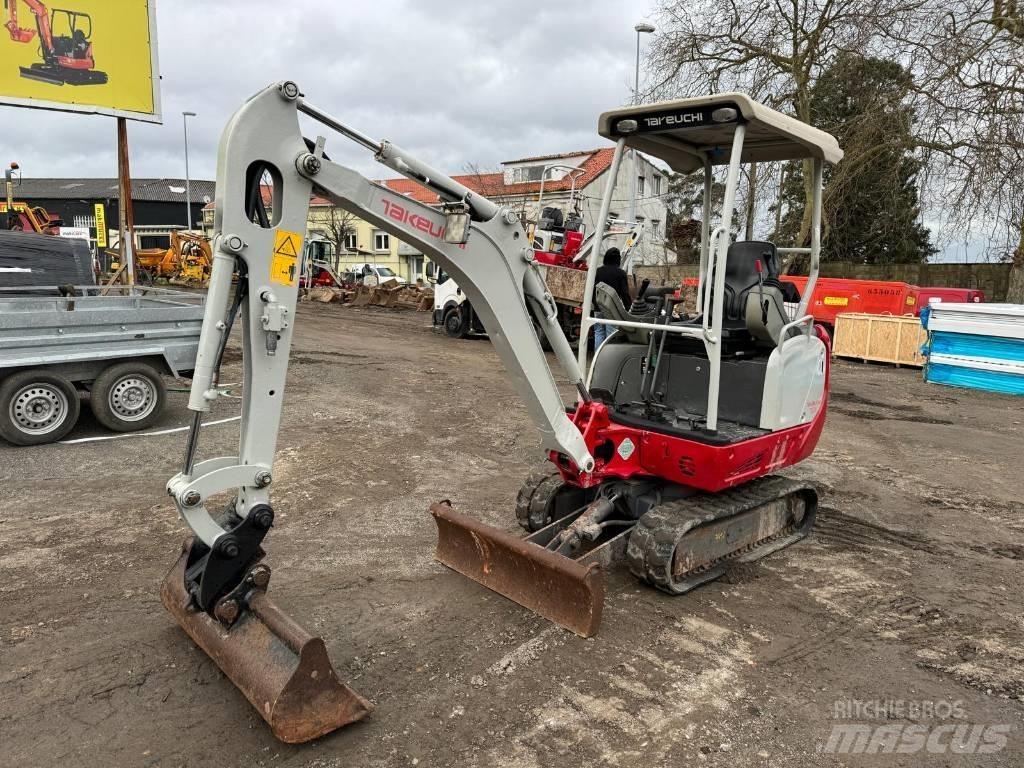 Takeuchi TB 216 小型挖掘机