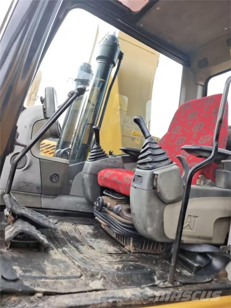 CAT 323 GC 履带挖掘机