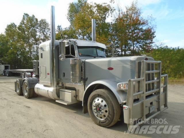 Peterbilt 359 牵引车