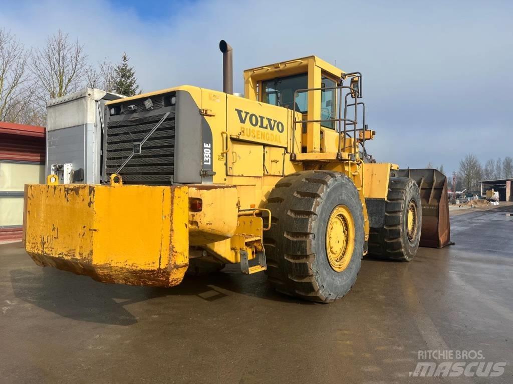 Volvo L 330 E 轮式装载机