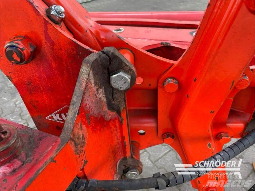 Kuhn MULTI 12 双向犁