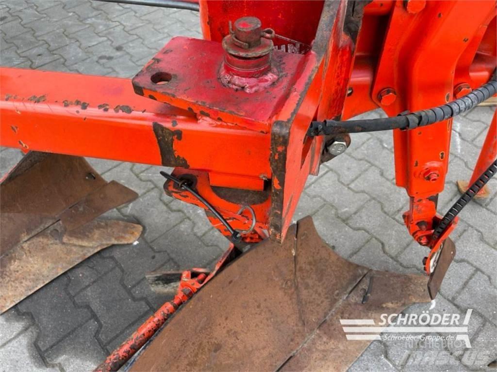 Kuhn MULTI 12 双向犁