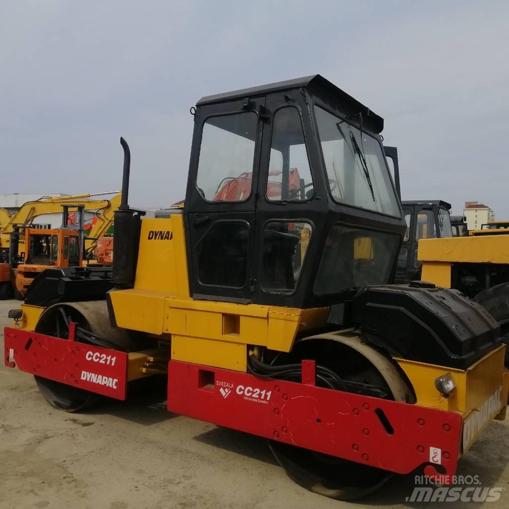 Dynapac CC 211 双轮压路机
