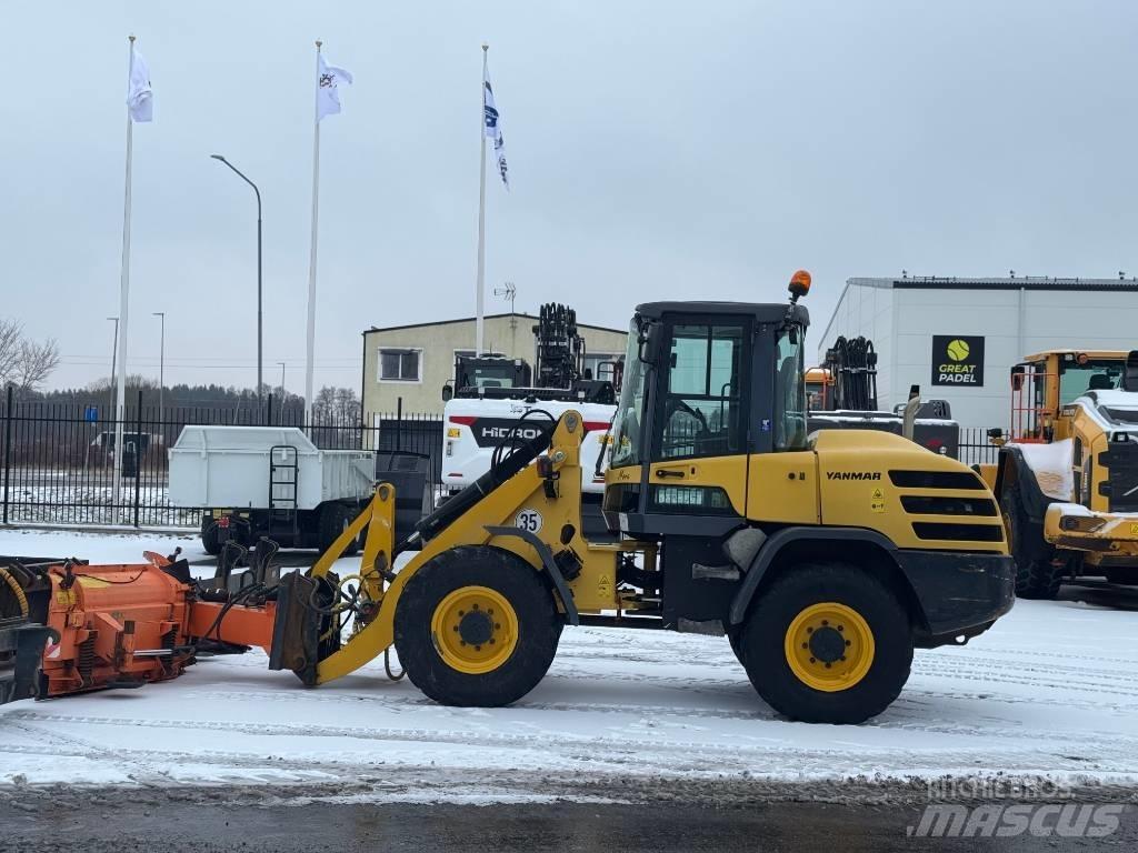 Yanmar V 120 轮式装载机
