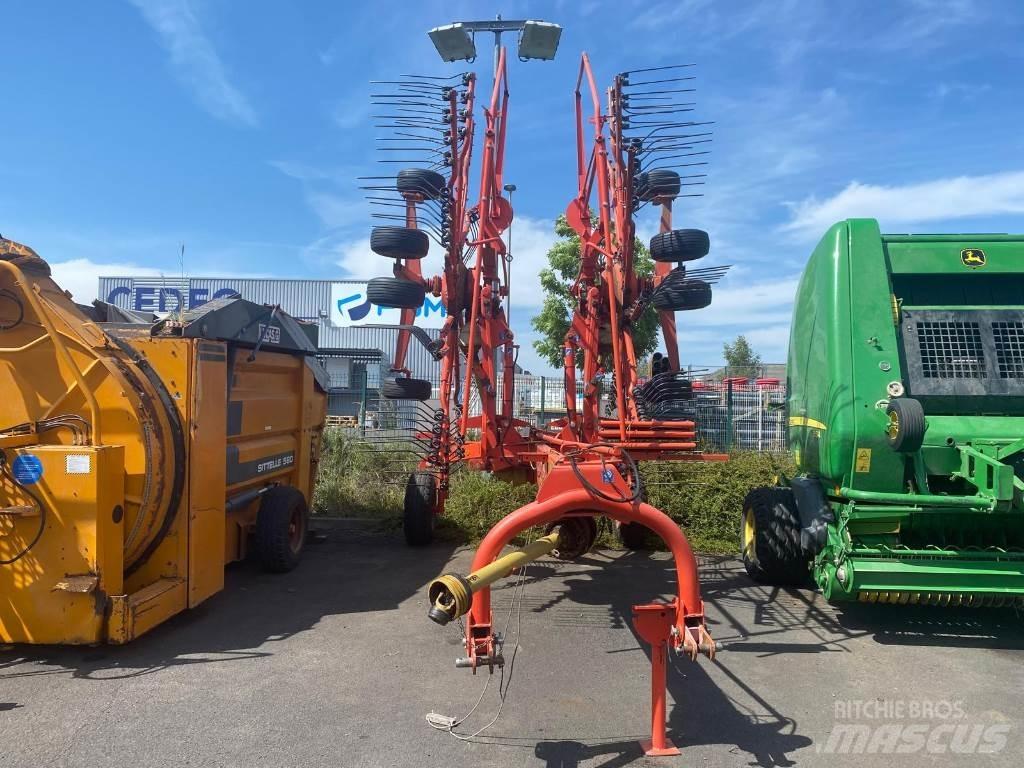 Kuhn GA 7501 料堆整形机