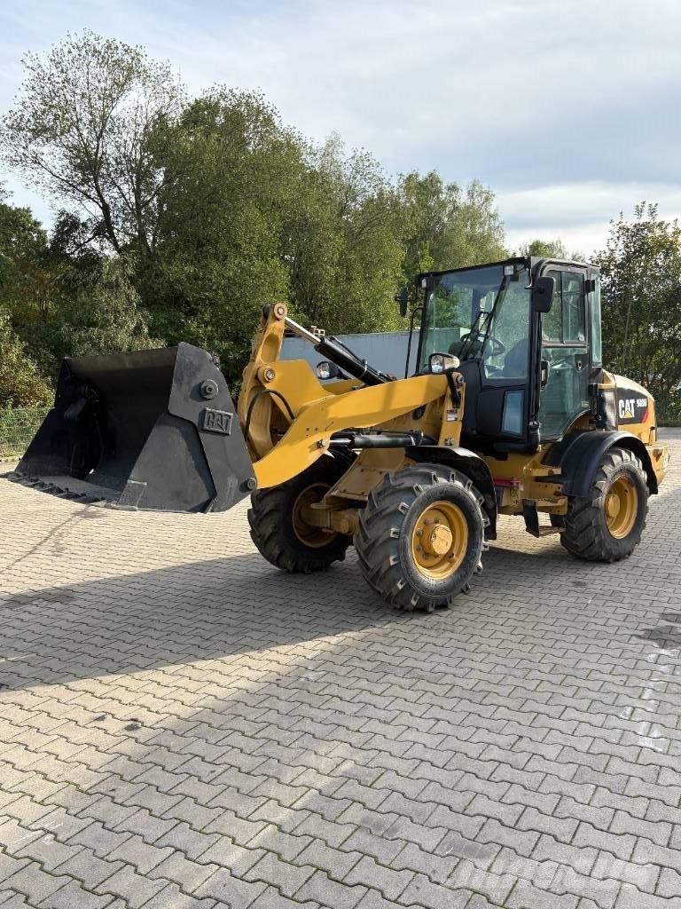 CAT 908M 轮式装载机