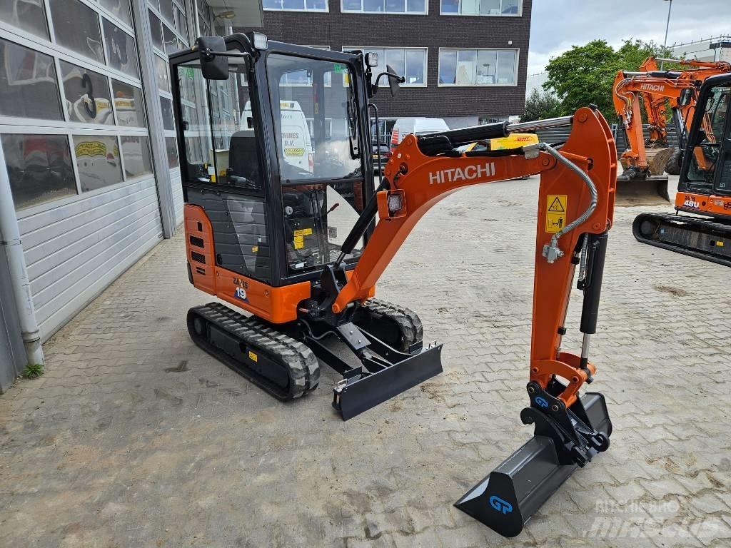 Hitachi ZX19-6 小型挖掘机