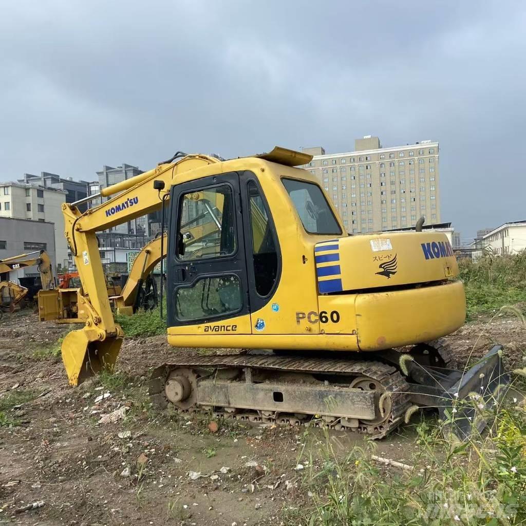 Komatsu PC 60-7 小型挖掘机