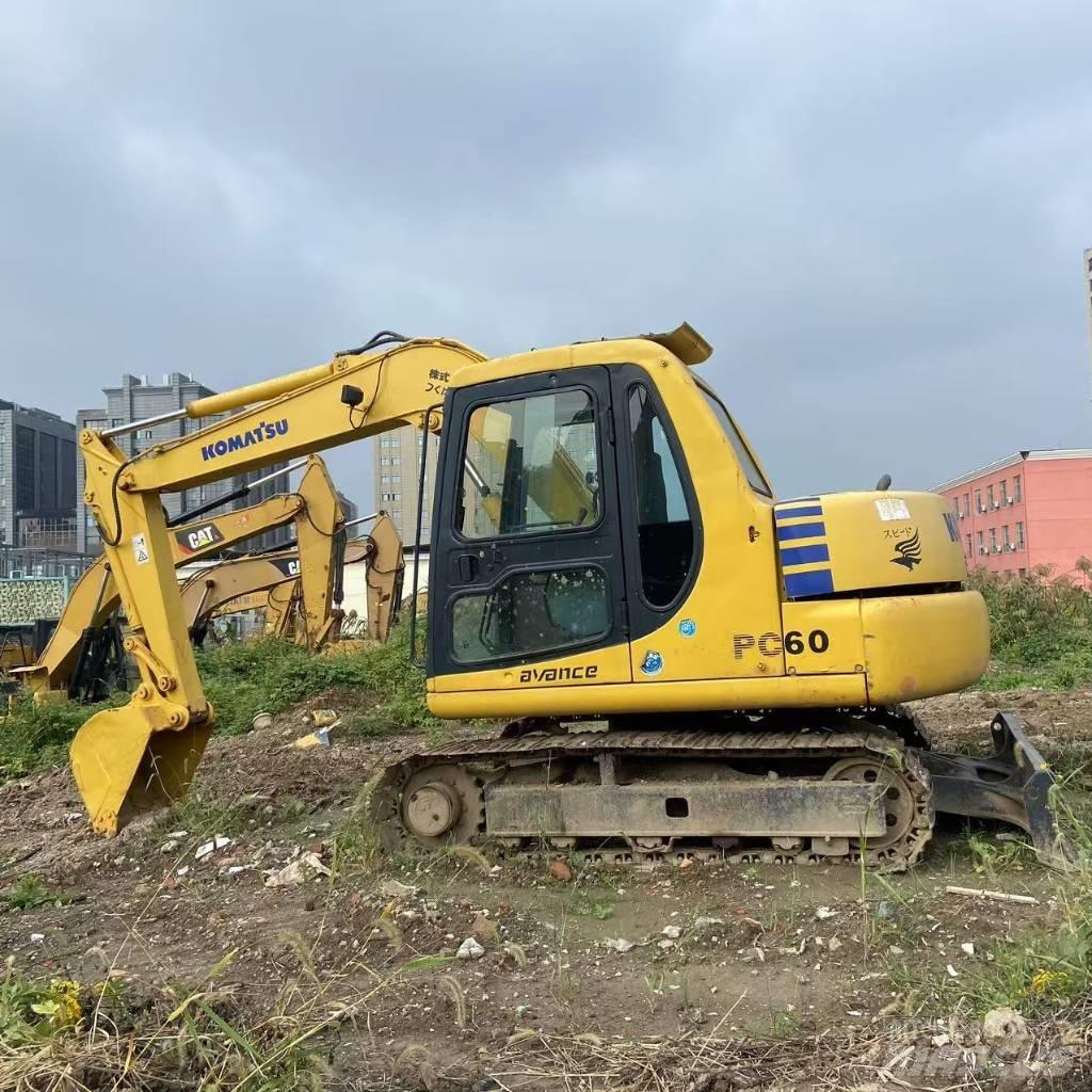 Komatsu PC 60-7 小型挖掘机