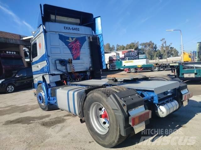 Scania 143-450 牵引车