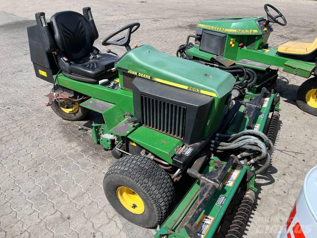 John Deere 2653 骑乘式割草机