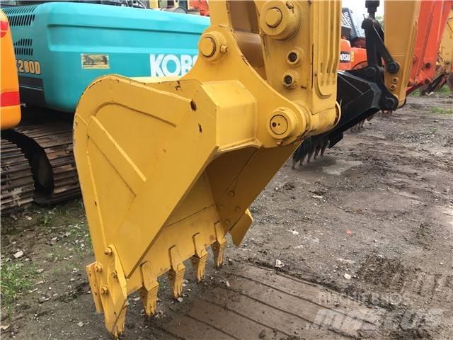 Komatsu PC 200-8 履带挖掘机