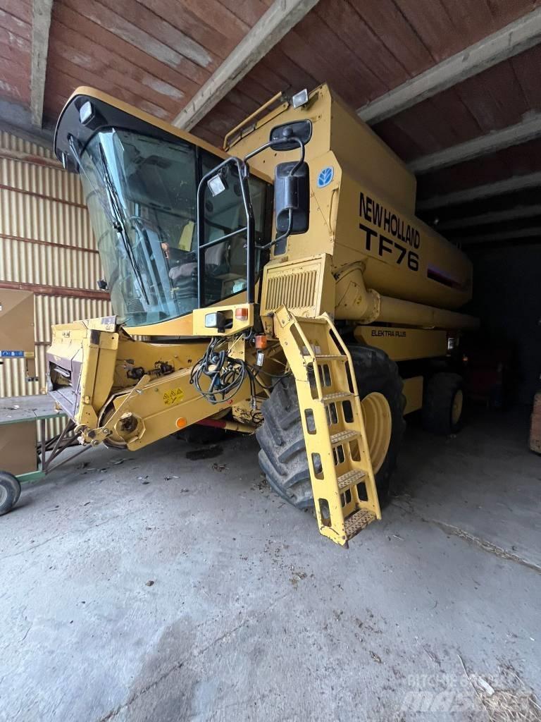 New Holland TF 76 联合收割机