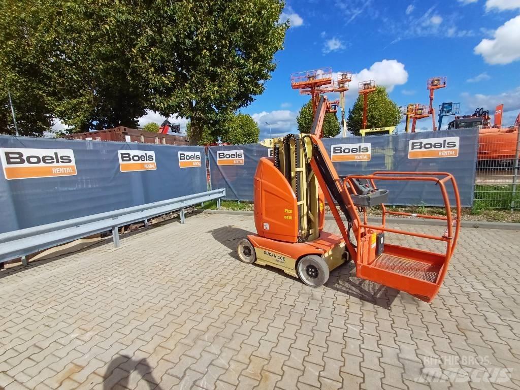 JLG Toucan 10E 客货电梯