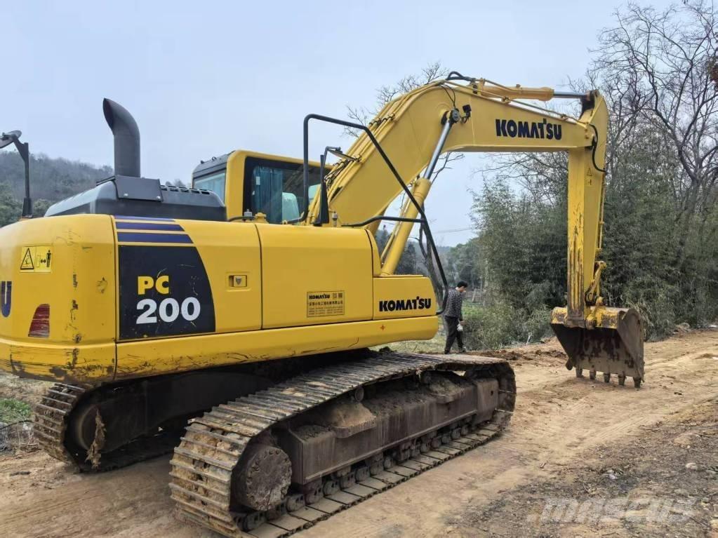 Komatsu PC 200-8 中型挖掘机
