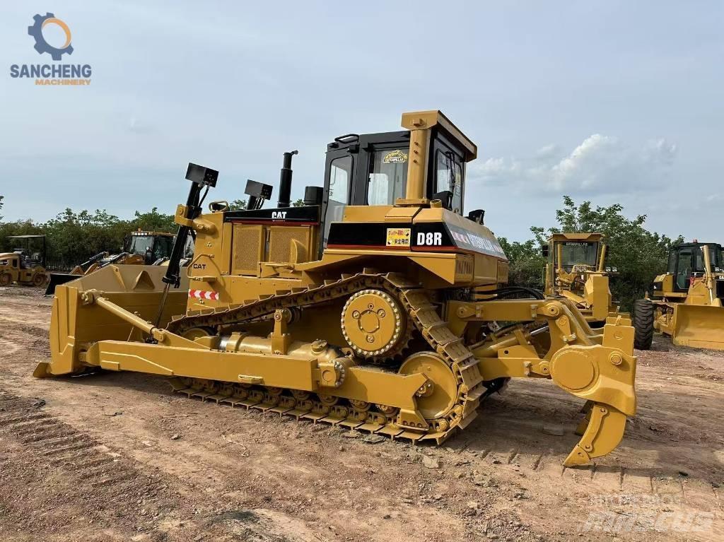 CAT D8R 履带式推土机