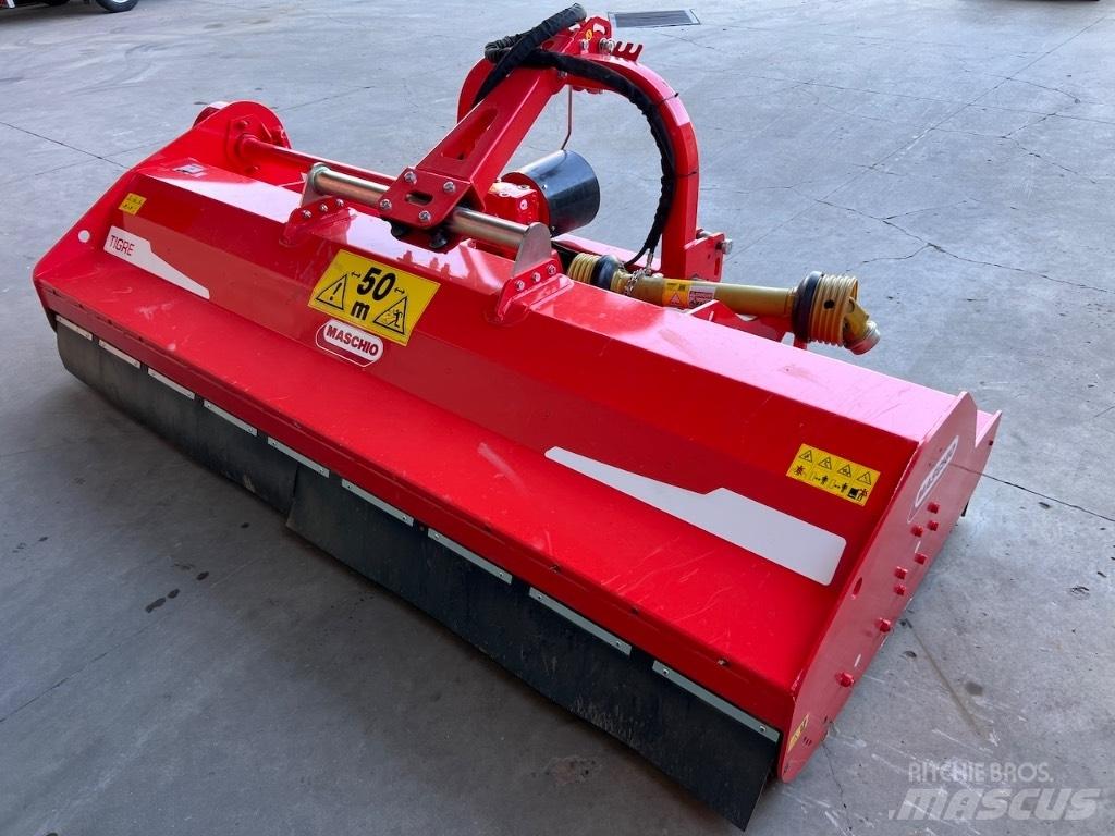 Maschio Tigre 280 牧场割草机和切顶器