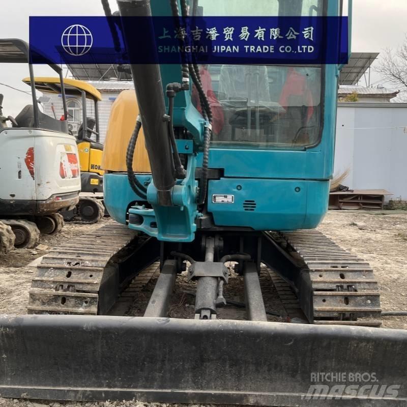 Kubota U 30 小型挖掘机
