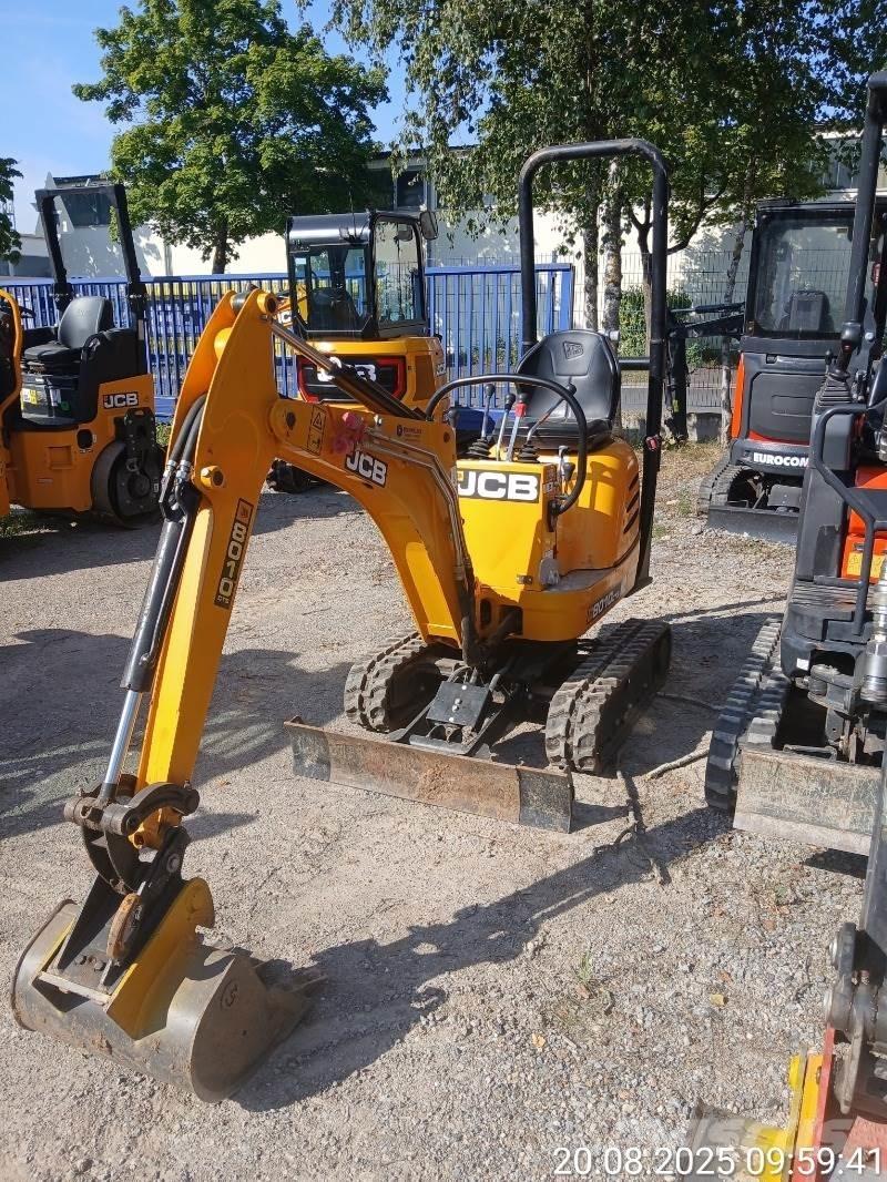JCB 8010CTS 小型挖掘机
