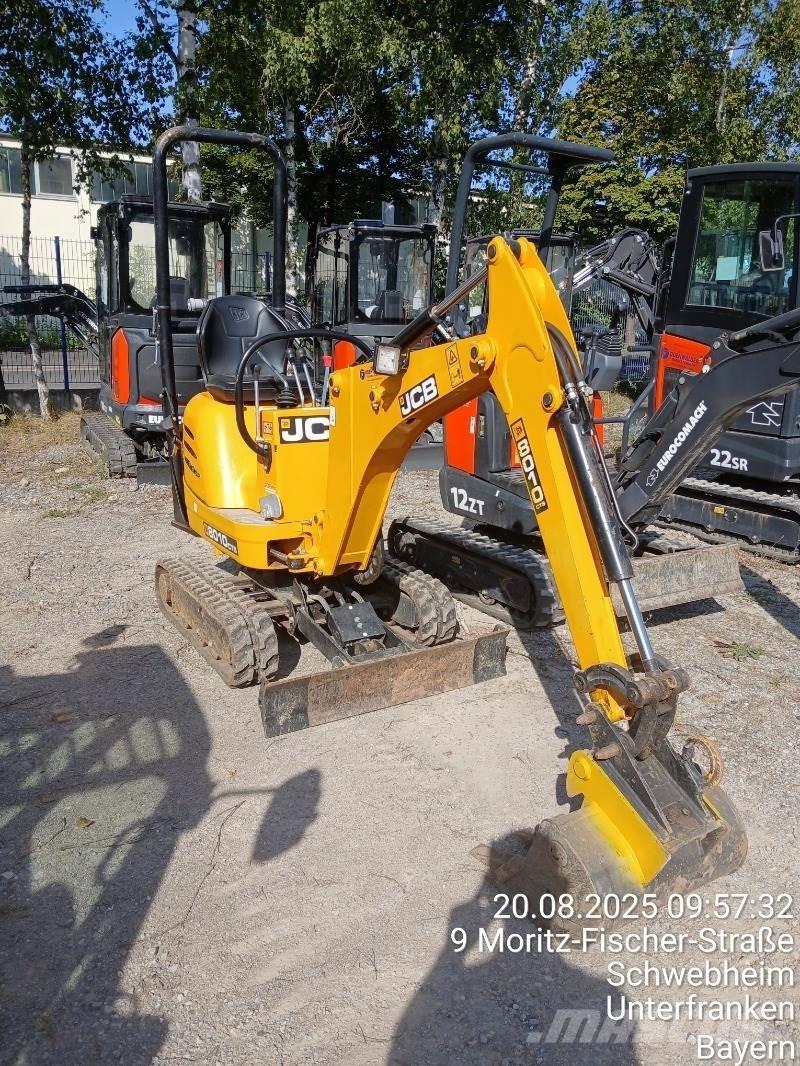 JCB 8010CTS 小型挖掘机