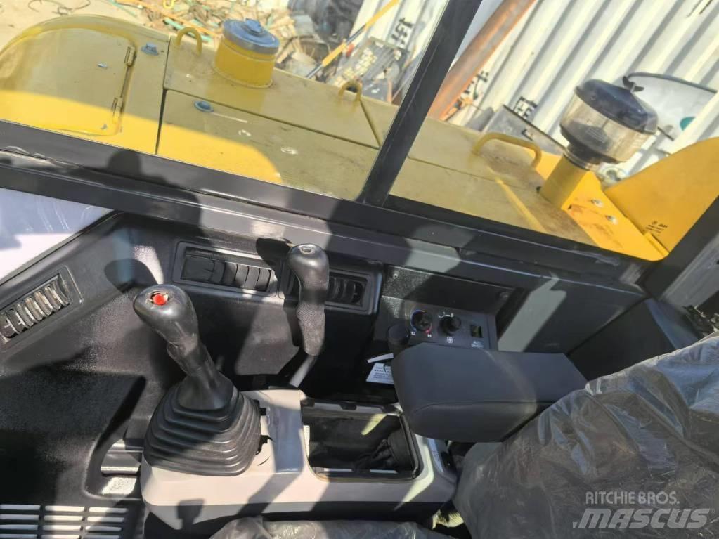Komatsu PC 58 履带挖掘机