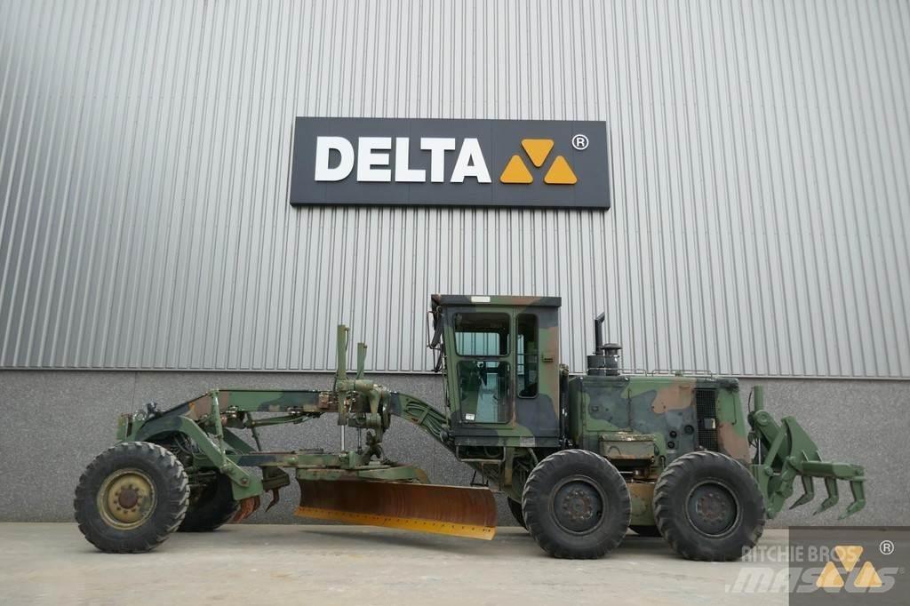 CAT 130G Ex-army 平地机/推土机