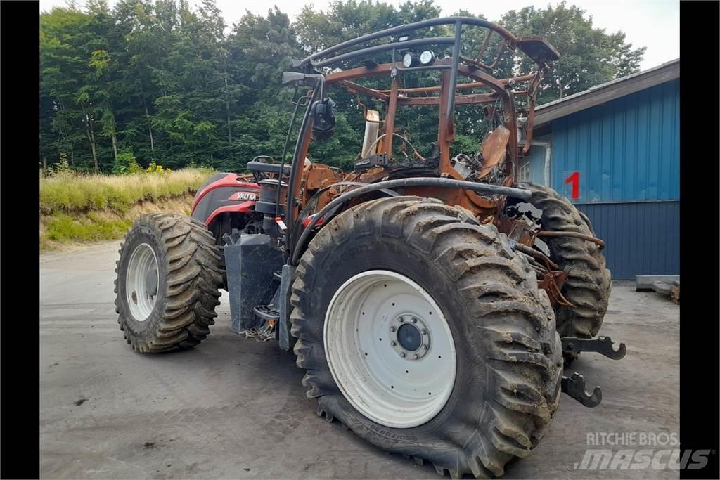 Valtra T254 拖拉机/农用车