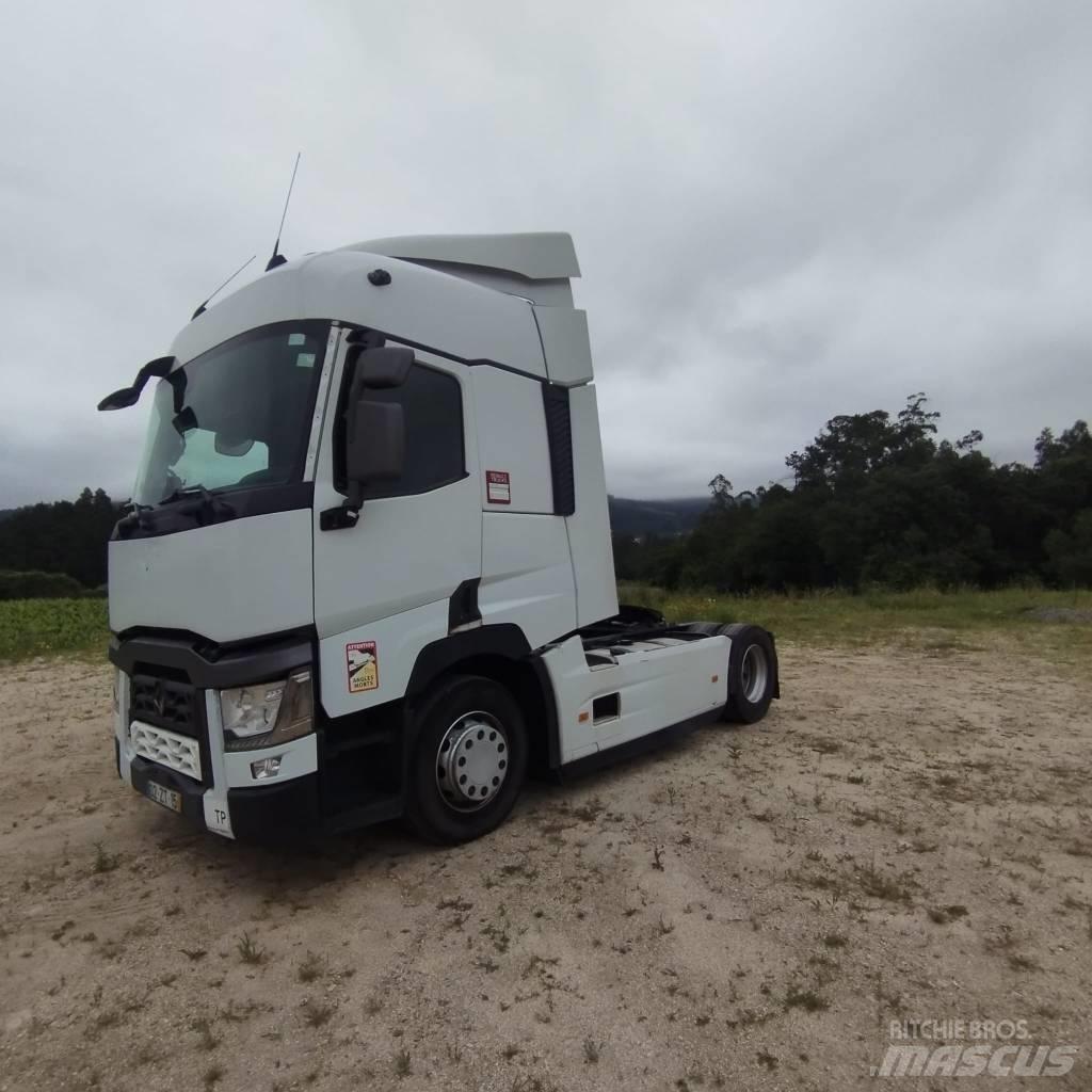 Renault T460 牵引车
