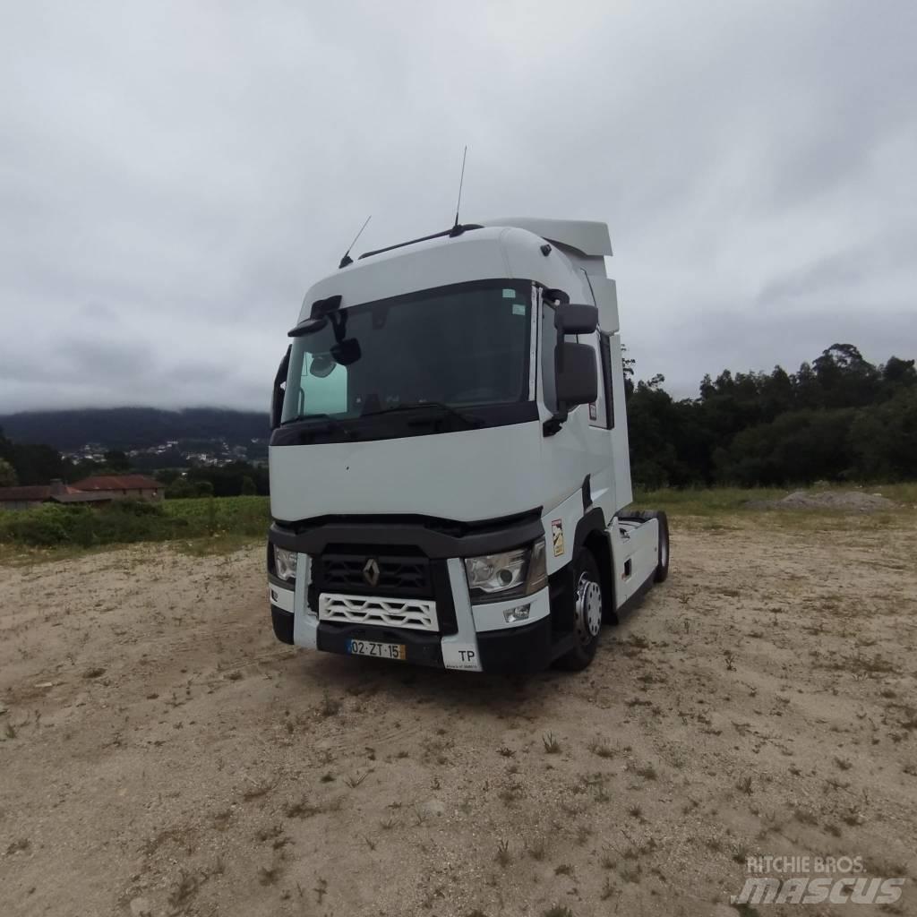 Renault T460 牵引车