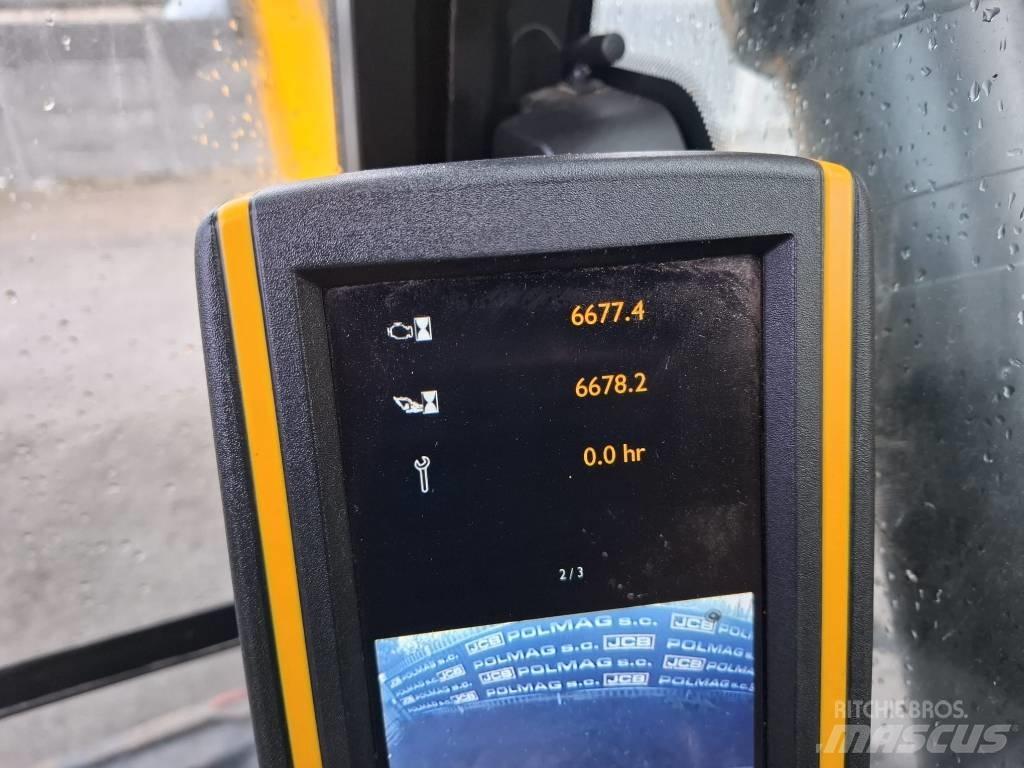 JCB JS 145 W 轮式挖掘机
