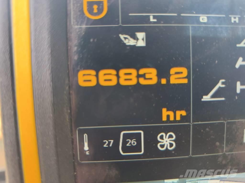 JCB JS 145 W 轮式挖掘机