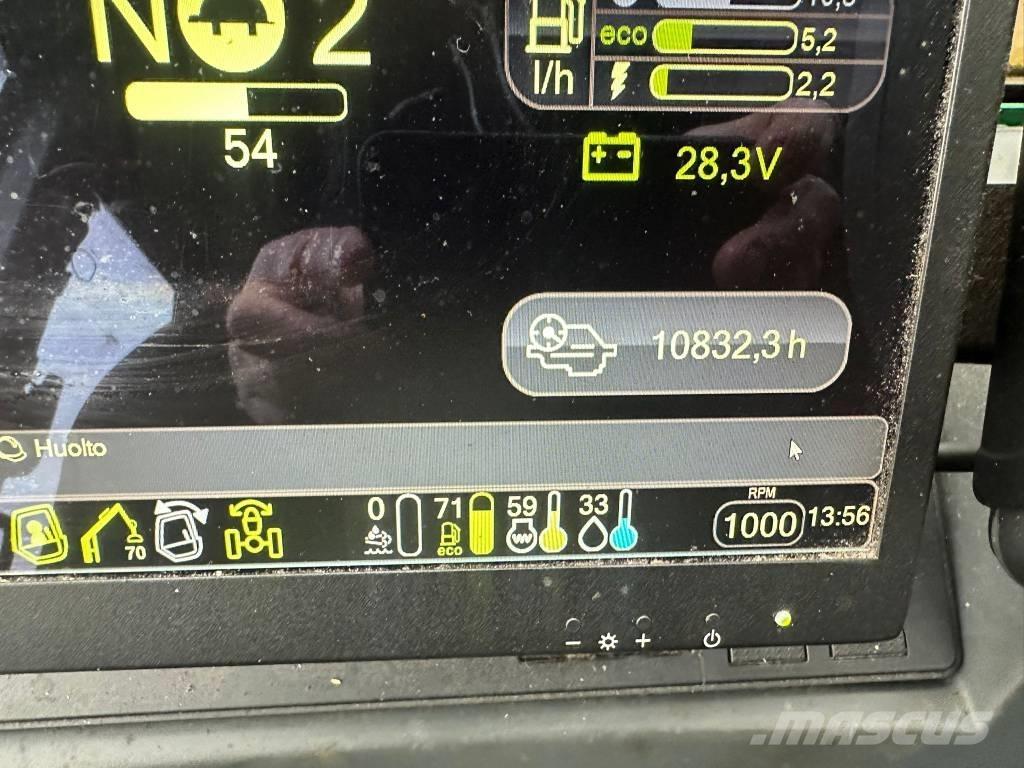 Komatsu 845 集运机