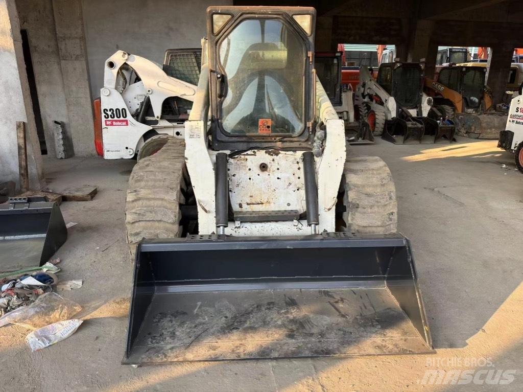 Bobcat S 330 滑移装载机