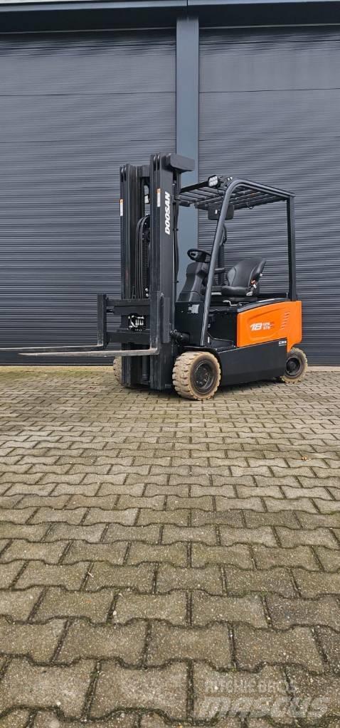 Doosan B 18 X-7 电动叉车