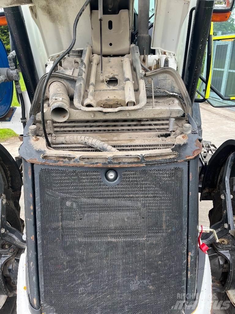 JCB 3CX 反铲装载机