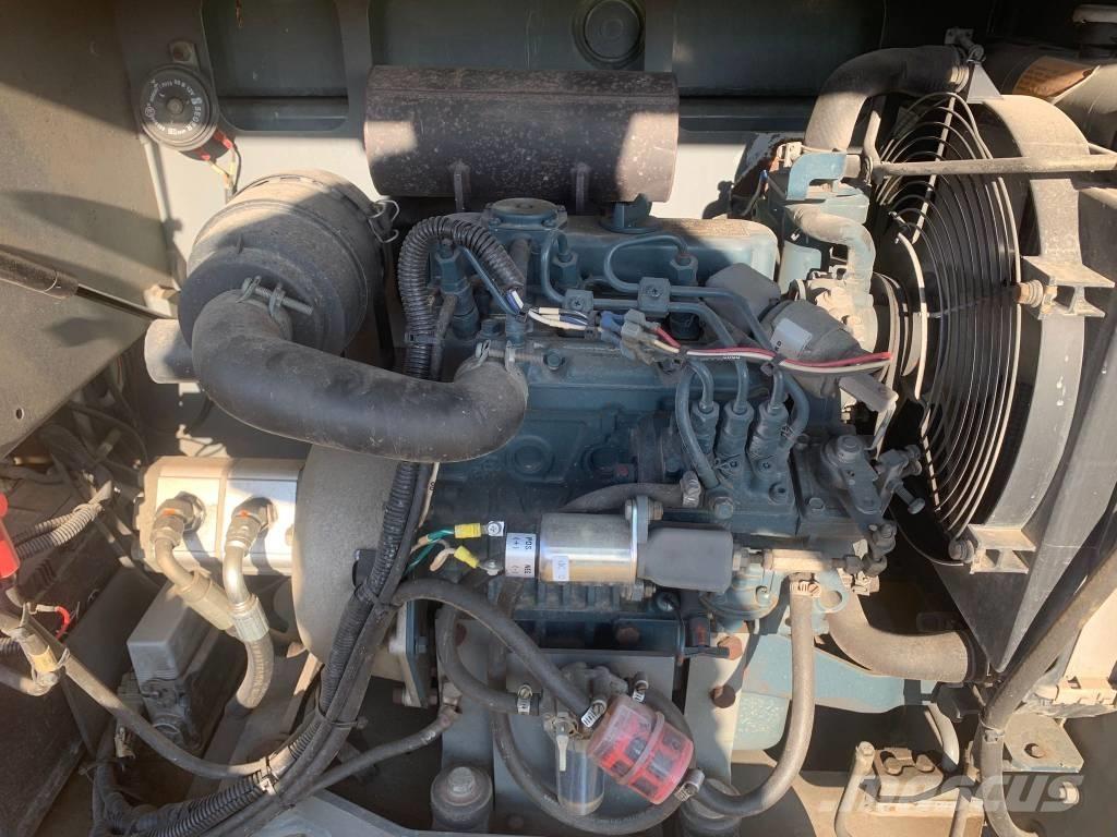 SkyJack SJ 6832 RT 剪叉式升降机