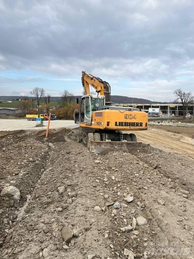 Liebherr A-904 900 轮式挖掘机