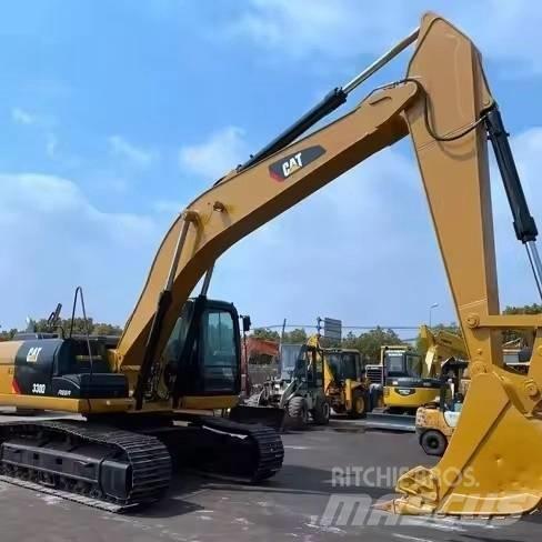 CAT 330 D 履带挖掘机
