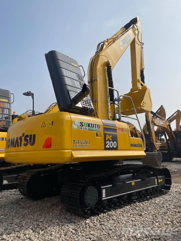 Komatsu PC 200 履带挖掘机