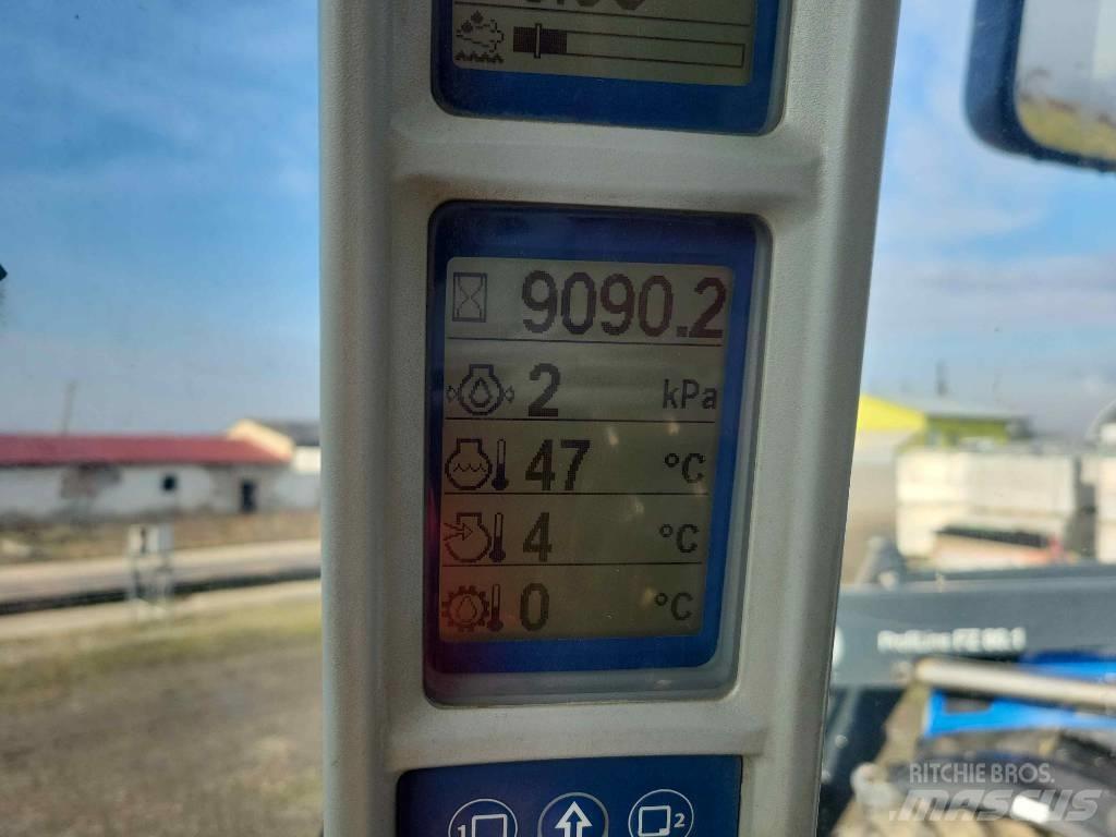 New Holland T 8.360 拖拉机/农用车