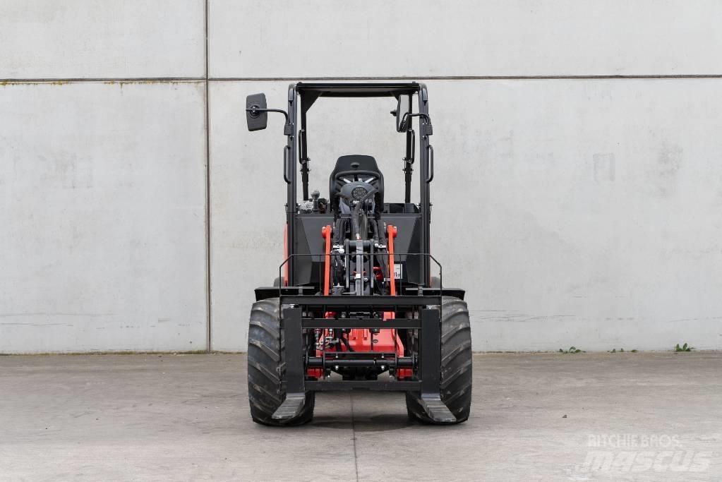 Manitou MLA 3-25HC 小型装载机
