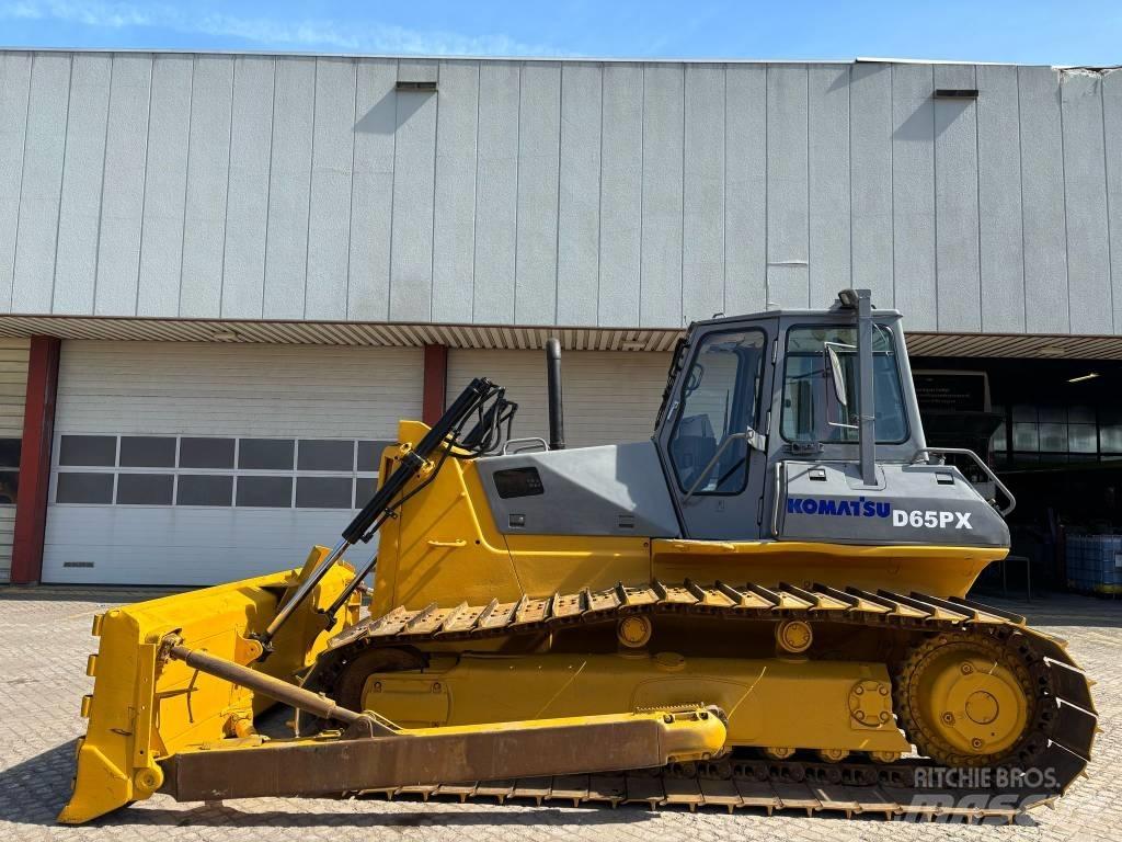 Komatsu D 65 PX-12 履带式推土机