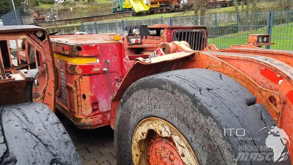 Sandvik LH 208 L 地下装载机