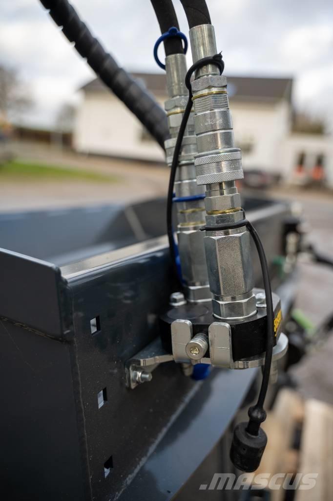 Avant Saltspreder 路面维护设备-其他