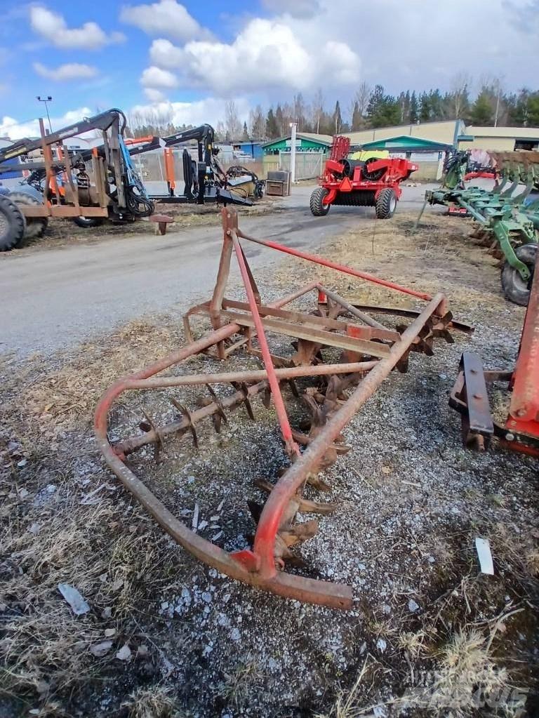  Pyörivä äes 280 钉齿耙